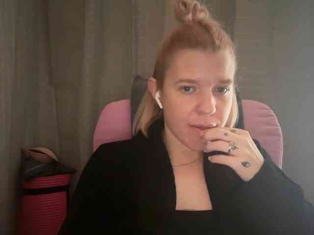 AmericnBarbie webcam