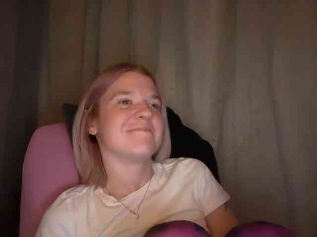 AmericnBarbie webcam