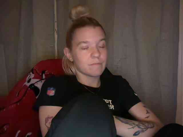 AmericnBarbie webcam