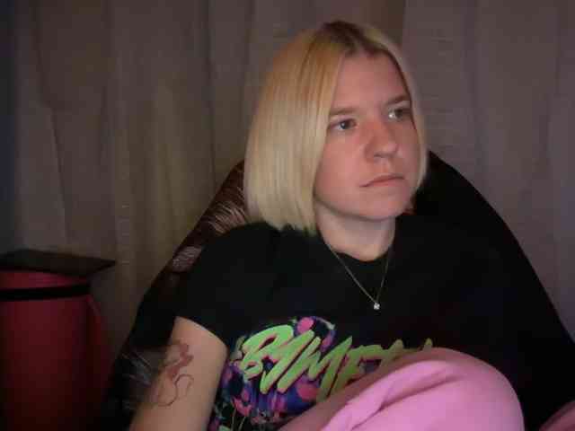 AmericnBarbie webcam