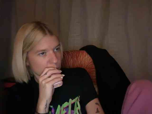 AmericnBarbie webcam