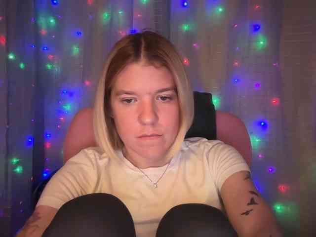 AmericnBarbie webcam