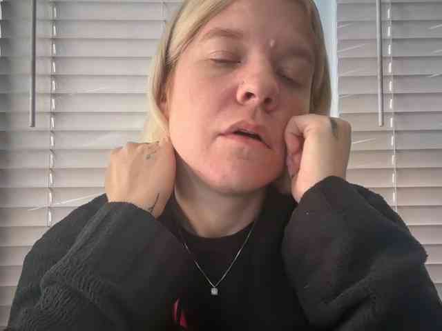 AmericnBarbie webcam