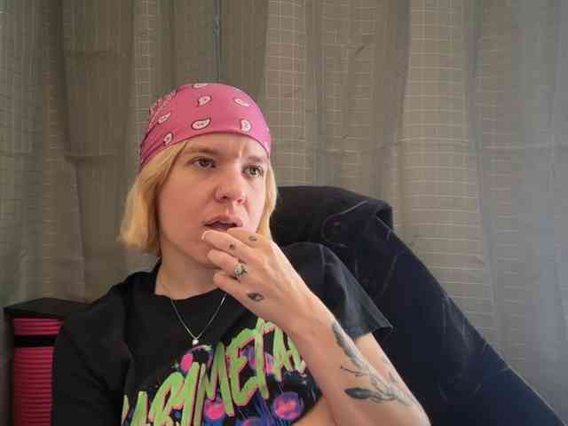 AmericnBarbie webcam