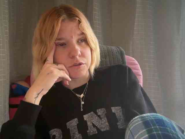 AmericnBarbie webcam