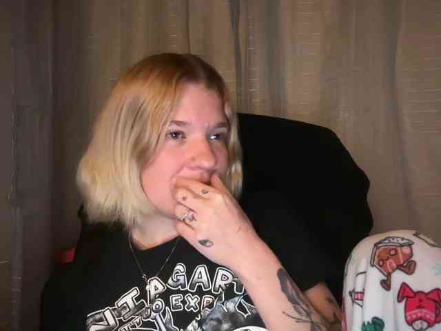 AmericnBarbie webcam