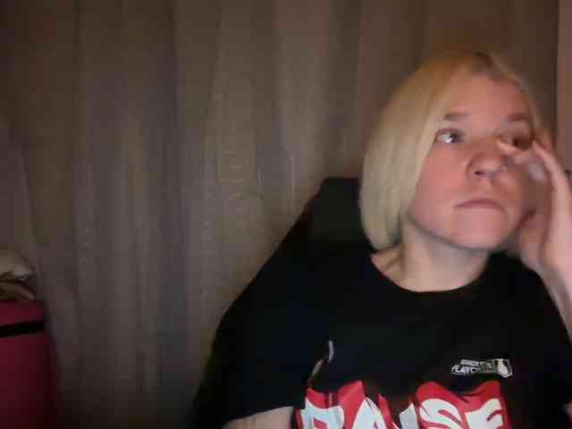 AmericnBarbie webcam