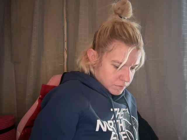 AmericnBarbie webcam