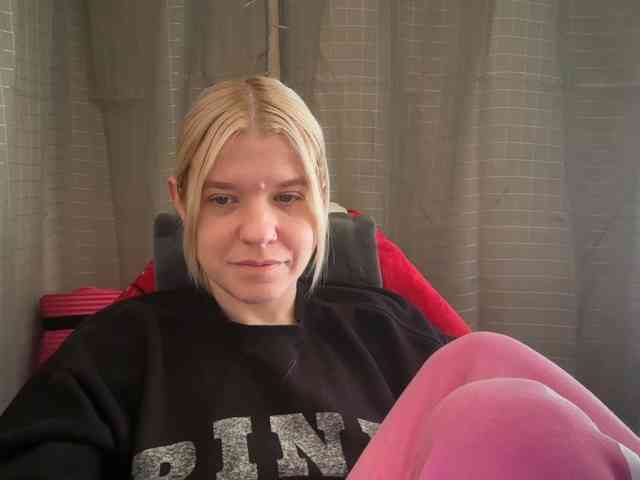 AmericnBarbie webcam