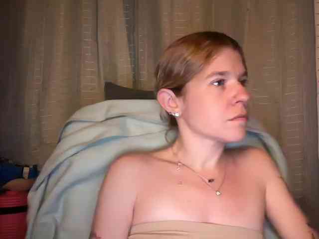 AmericnBarbie webcam