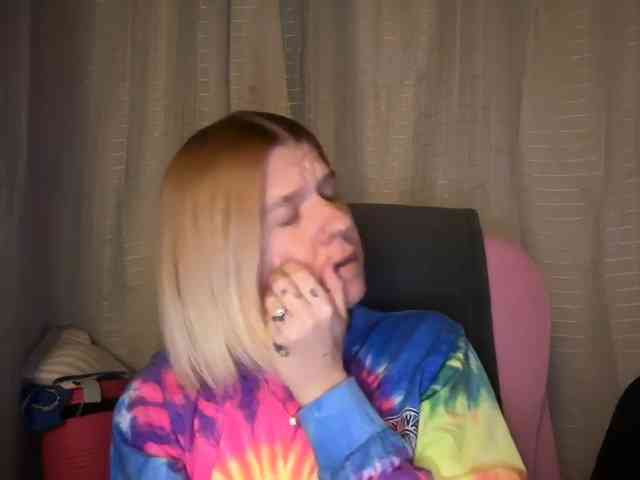 AmericnBarbie webcam