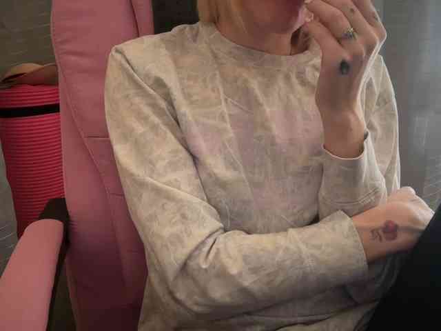 AmericnBarbie webcam