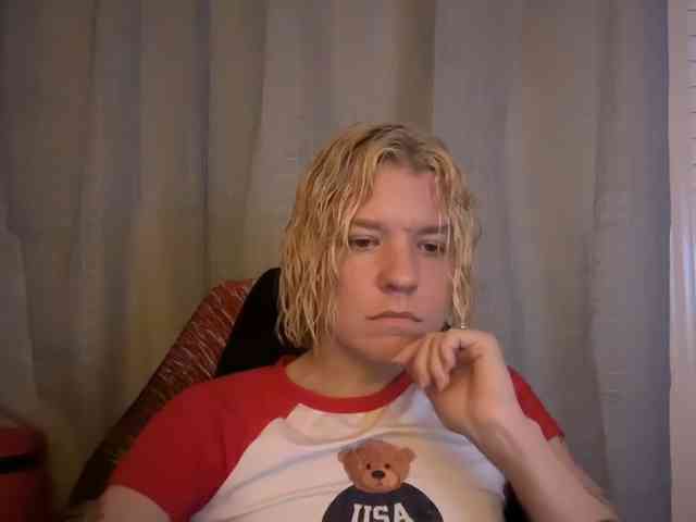 AmericnBarbie webcam