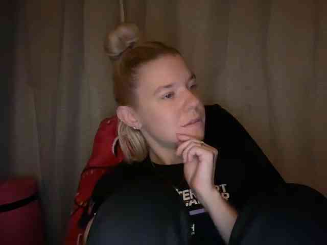 AmericnBarbie webcam