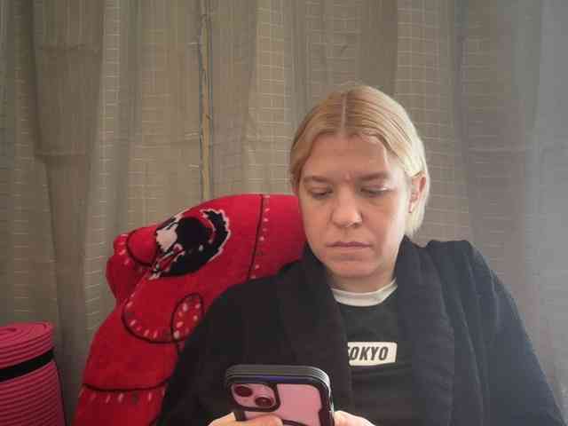 AmericnBarbie webcam