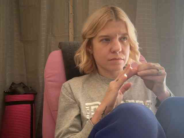 AmericnBarbie webcam