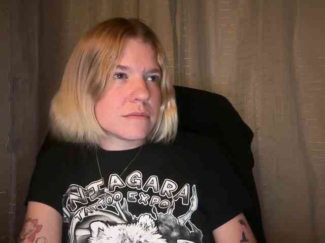 AmericnBarbie webcam