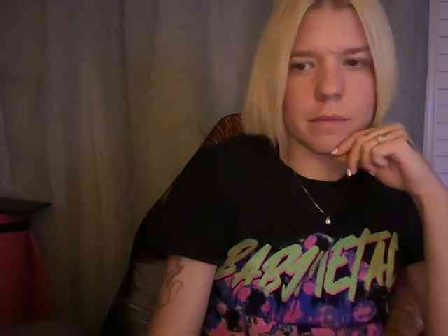 AmericnBarbie webcam