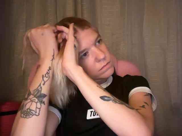 AmericnBarbie webcam