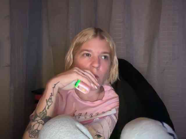 AmericnBarbie webcam