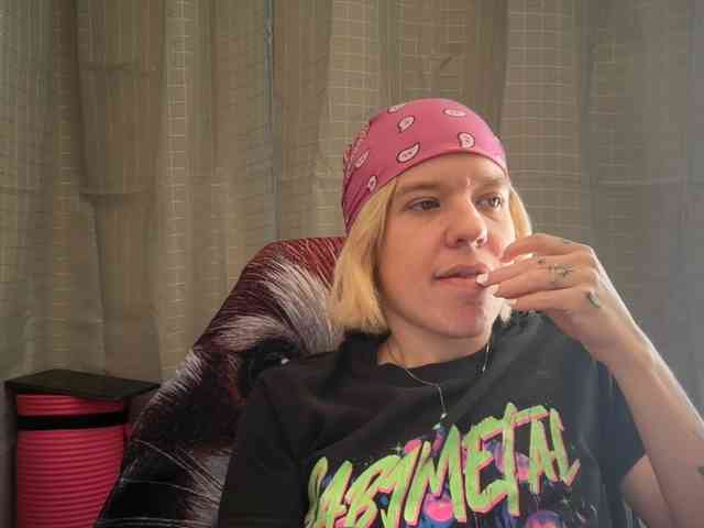 AmericnBarbie webcam