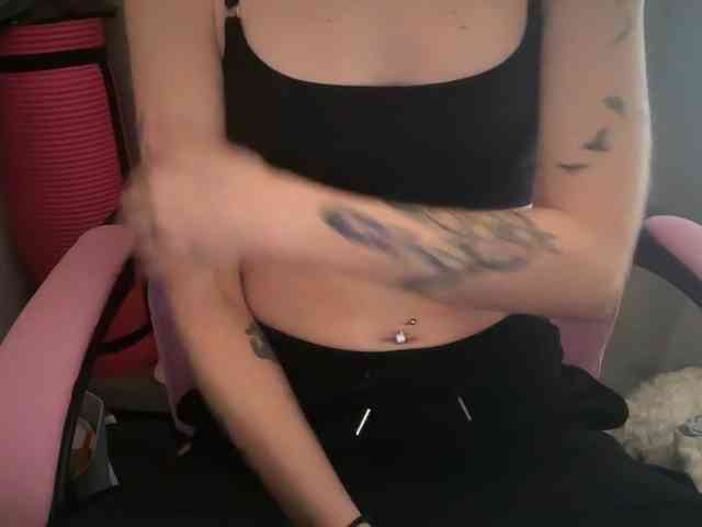 AmericnBarbie webcam