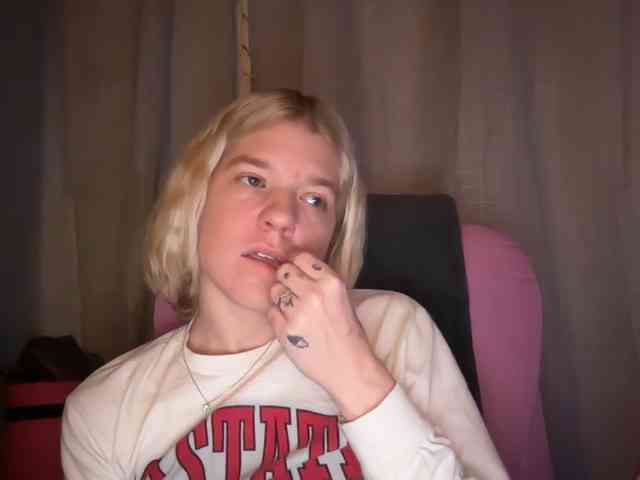 AmericnBarbie webcam