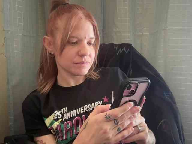 AmericnBarbie webcam