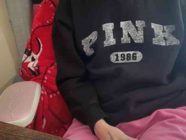 AmericnBarbie webcam