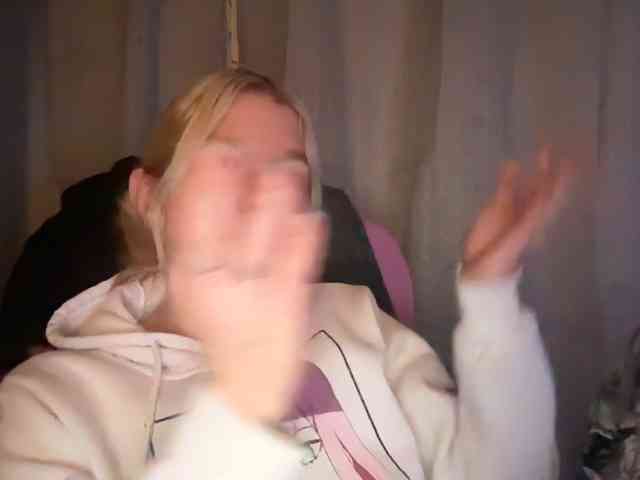 AmericnBarbie webcam