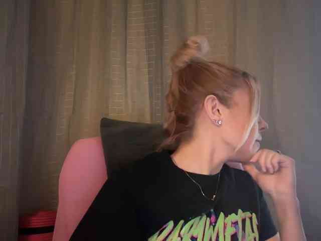 AmericnBarbie webcam