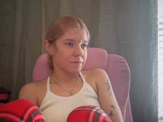 AmericnBarbie webcam