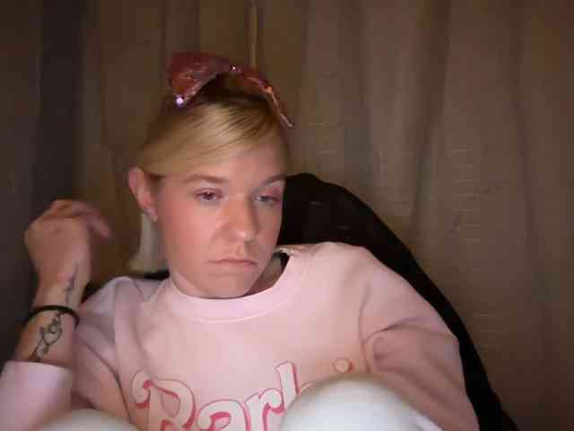 AmericnBarbie webcam