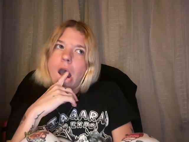 AmericnBarbie webcam