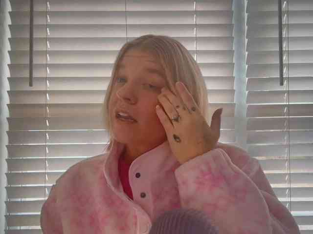 AmericnBarbie webcam