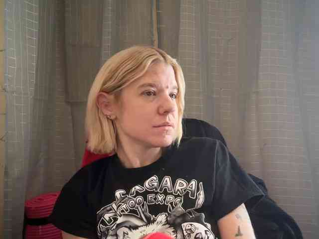 AmericnBarbie webcam