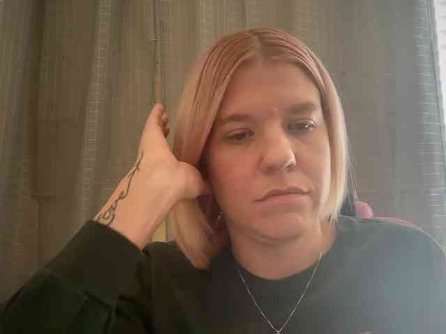 AmericnBarbie webcam