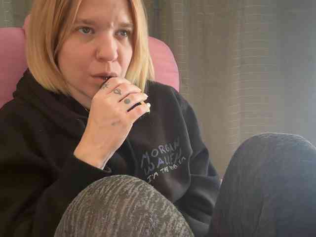 AmericnBarbie webcam