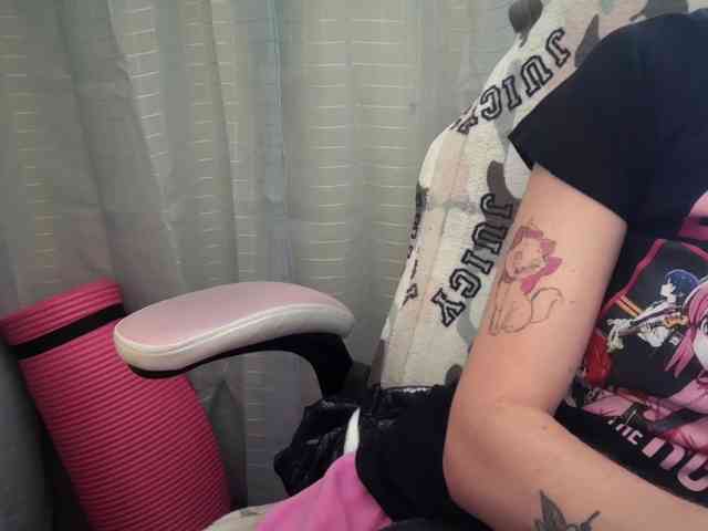 AmericnBarbie webcam