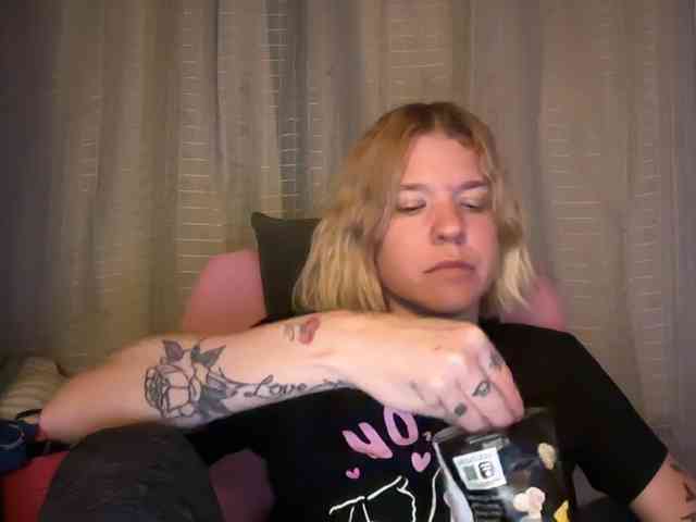 AmericnBarbie webcam