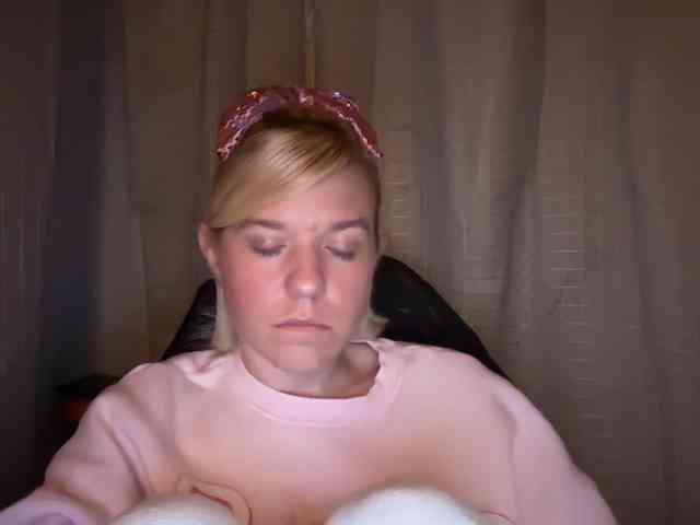 AmericnBarbie webcam