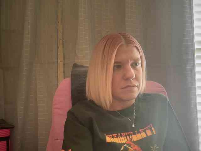 AmericnBarbie webcam