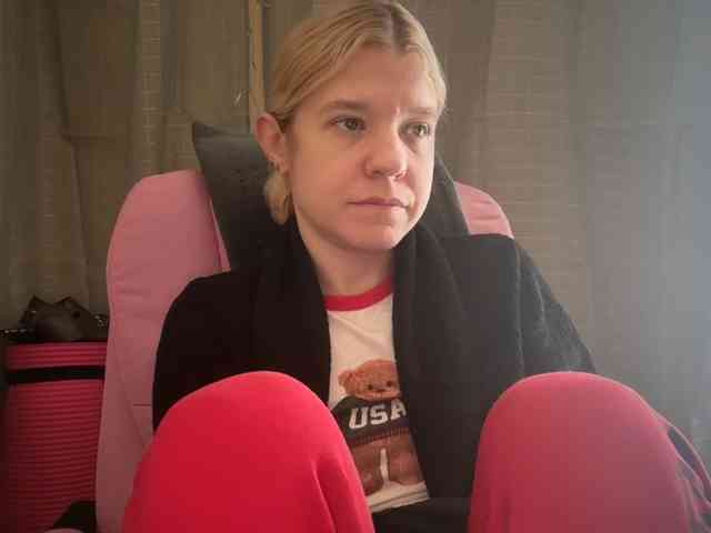 AmericnBarbie webcam