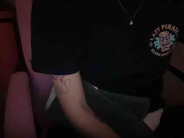 AmericnBarbie webcam