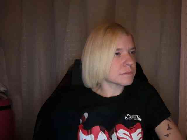 AmericnBarbie webcam