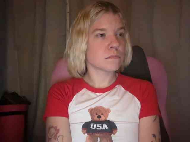 AmericnBarbie webcam