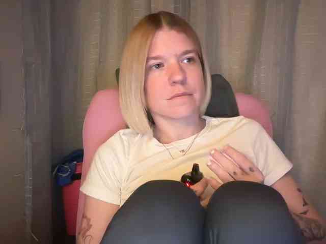 AmericnBarbie webcam