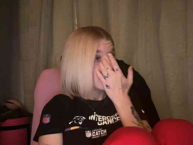 AmericnBarbie webcam