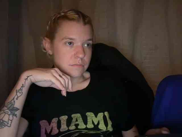 AmericnBarbie webcam