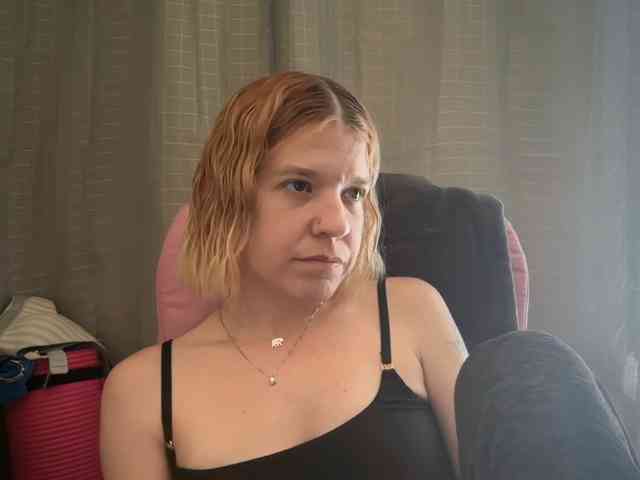 mermaidlexi Live Webcam on BongaCams